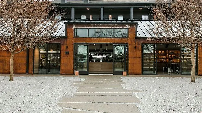 Bode Nashville 4*,